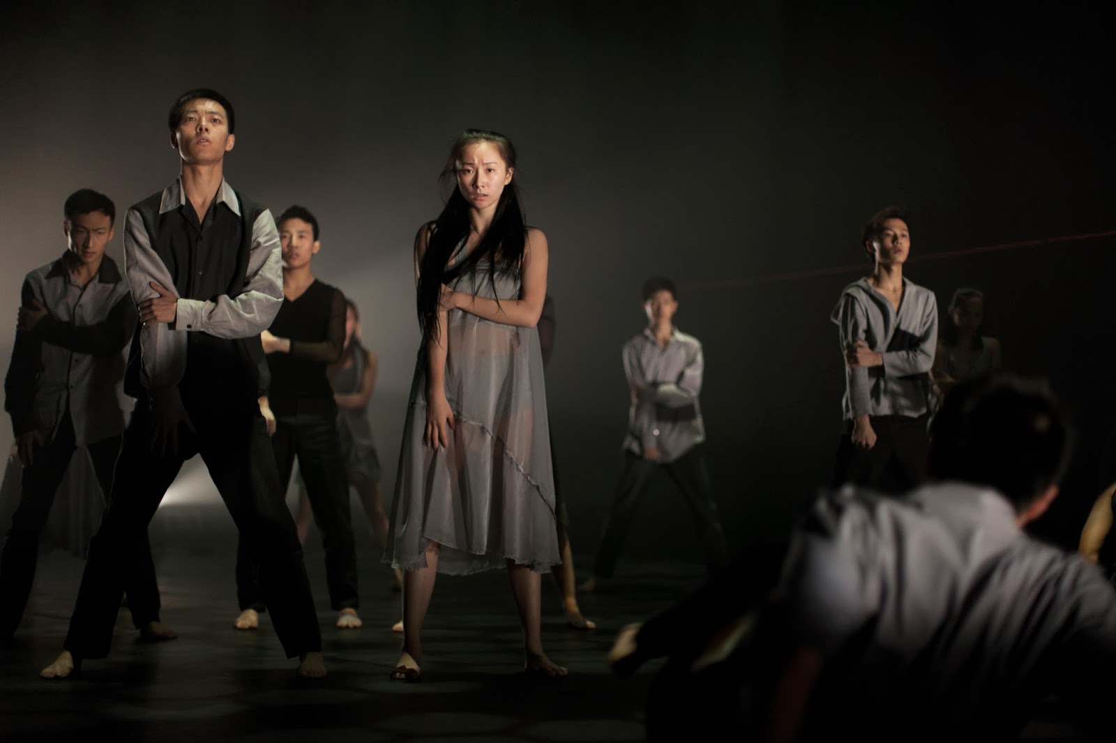 Crédit Photo : Leha Robertson FAULT LINES,  Un spectacle de danse contemporaine de la Leshan Song & Danse Troup Chorégraphie : Sara Brodie Spectaculairement Chine à la PdA
